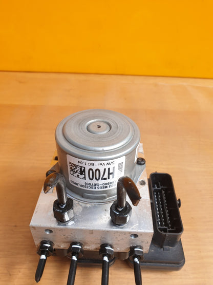 HYUNDAI I20 Ultimate 1.0 Petrol 2023 6 HYBRID ABS PUMP MODULATOR 58900Q0700 - Image 1