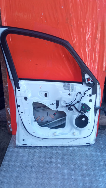 Ford Galaxy MK3 Zetec 2019 Front Left Door Frozen White Warranty A345 - Image 9