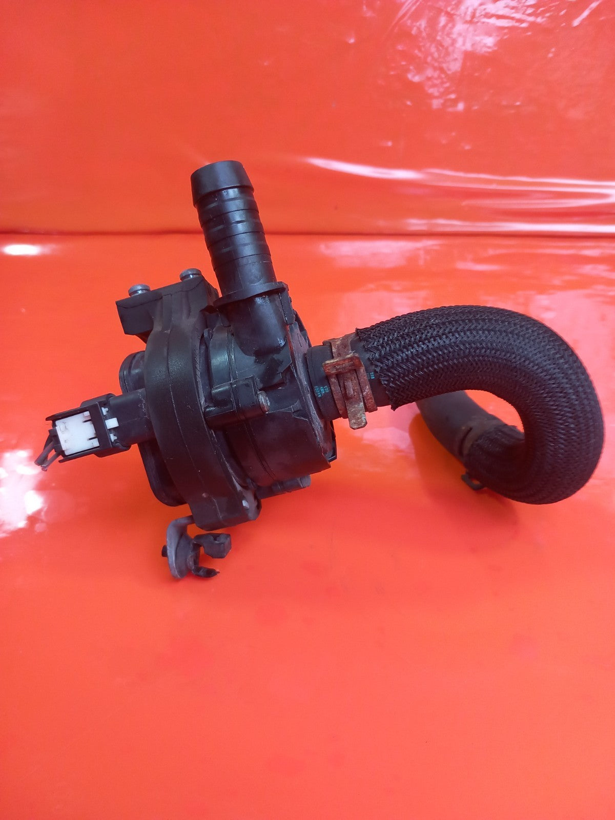 Ford Transit Custom 2.0 Diesel 2021 Auxiliary Coolant Water Pump KK2118D473BD - Image 8