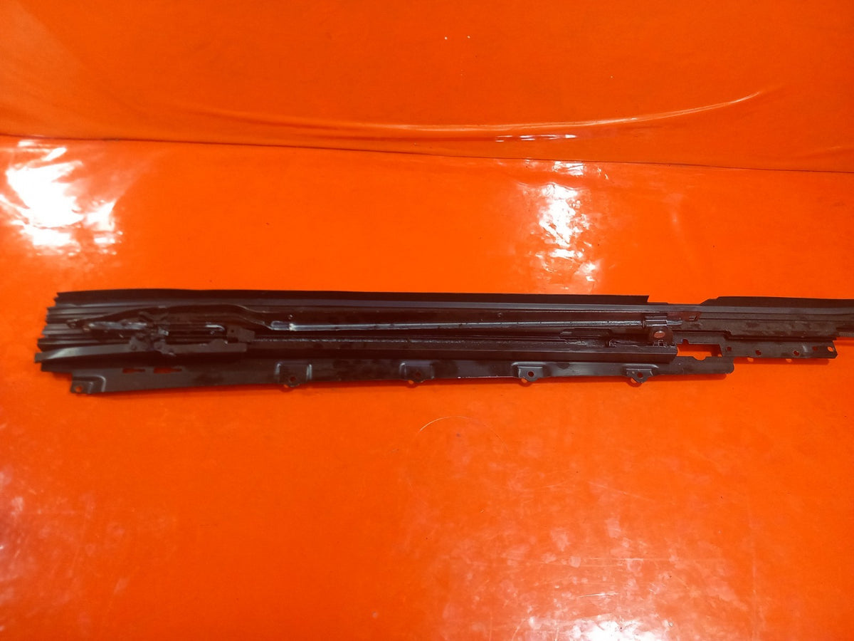 ebay-src:https://i.ebayimg.com/00/s/mtiwmfgxnjaw/z/dziaaeswqm1qs8bx/$_57.jpg