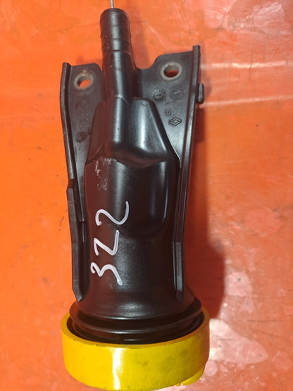 ✅2017 NISSAN JUKE TEKNA F15 ENGINE OIL FILLER DIPSTICK 8200722806 +WARRANTY A322 - Image 4