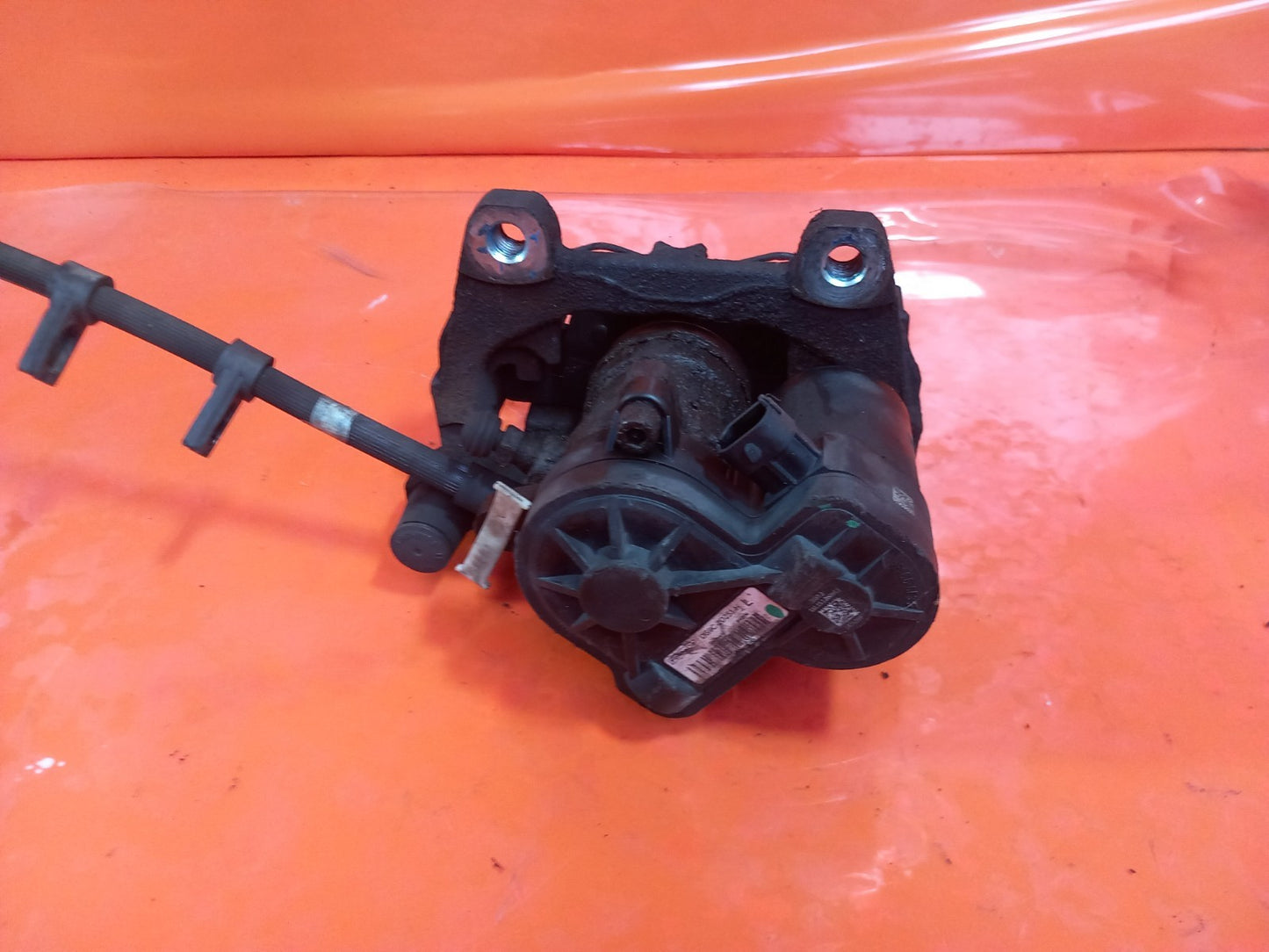 Ford Galaxy Zetec 2.0 Diesel 2019 Rear Left Electric Brake Caliper DG9C2D251H - Image 10