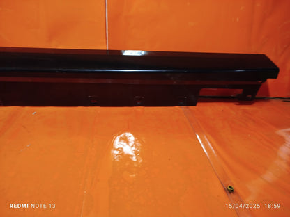 ✅BMW 1 Series F40 2023 Right Side Skirt Black (475) 7461382 scratches A119 - Image 5