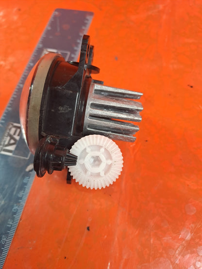 ebay-src:https://i.ebayimg.com/00/s/mtywmfgxmjaw/z/wiuaaeswljboz7z9/$_57.jpg