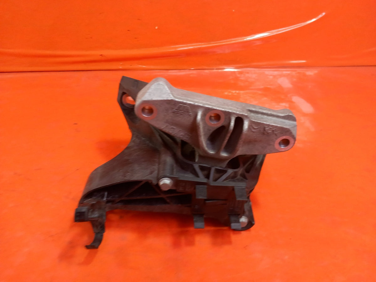 ebay-src:https://i.ebayimg.com/00/s/mtiwmfgxnjaw/z/tlyaaeswc~tq5djo/$_57.jpg