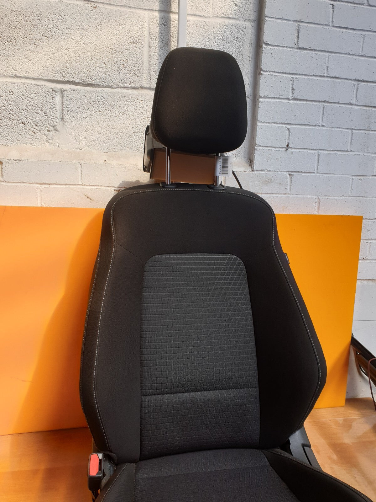 HYUNDAI I20 Ultimate 1.0 Petrol 2023 FRONT SEAT LEFT PASSENGER SIDE Warranty - Image 3