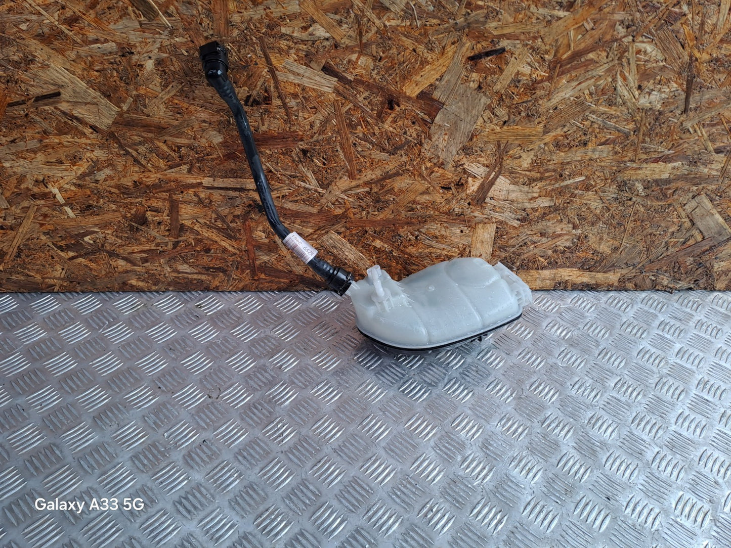 ✅MERCEDES B180 W246 2012 1.8 Diesel TANK EXPANSION OVERFLOW BOTTLE A2465000049 - Image 1