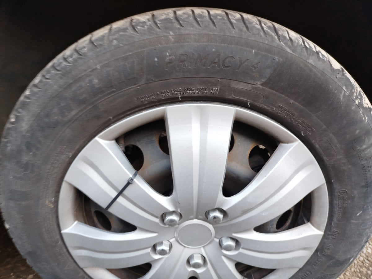 Vauxhall Combo MK4 1.5 Diesel 2020 Alloy Wheel with Tyre 205/60 R16 A414 - Image 2