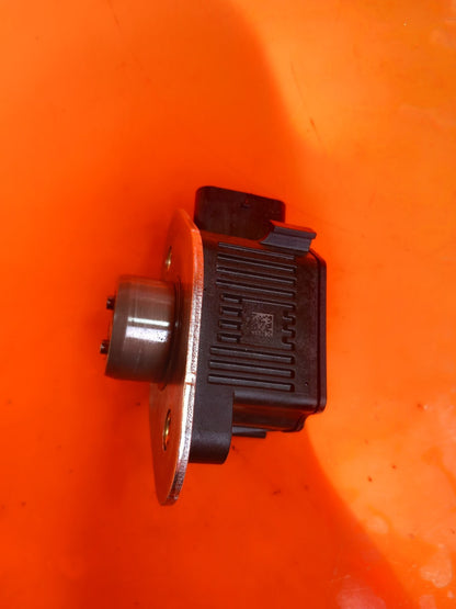 ebay-src:https://i.ebayimg.com/00/s/mtywmfgxmjaw/z/8ymaaeswoibqtgj0/$_57.jpg