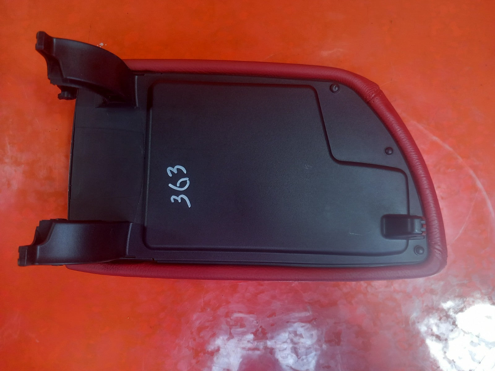 BMW F23 220D 2.0 Diesel 2016 Centre Console Armrest Red Warranty A363 - Image 8