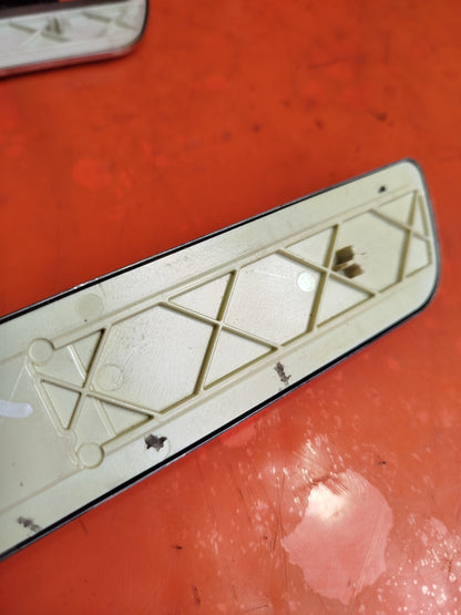 ebay-src:https://i.ebayimg.com/00/s/mtywmfgxmjaw/z/xzgaaoswftnoi0qd/$_57.jpg