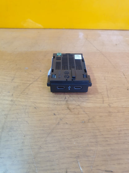 ✅VW T-ROC LIFE 1.5 PETROL 2022 USB SOCKET CONNECTOR 2G6035736 Warranty A192 - Image 12