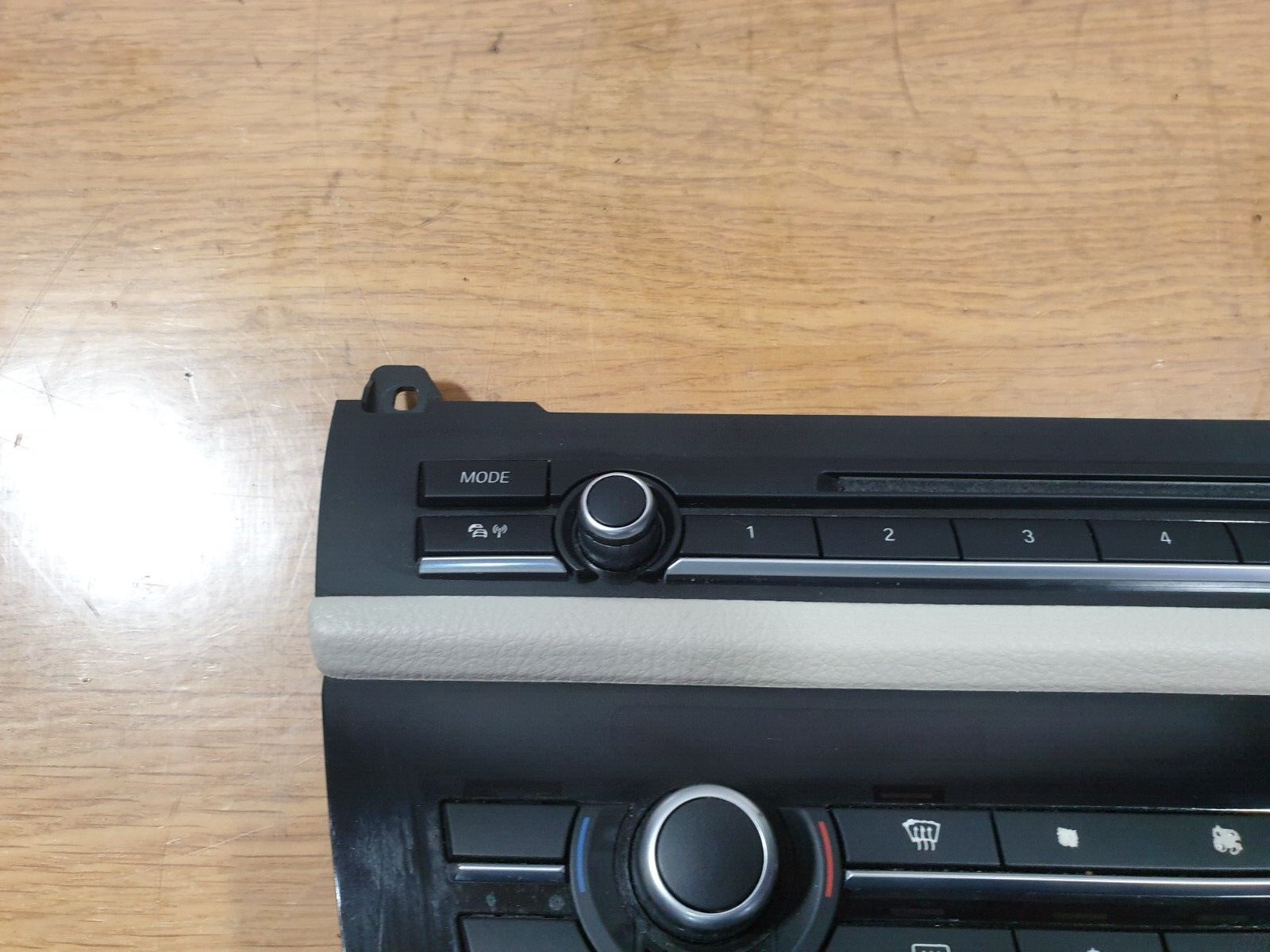 BMW 520D F11 2.0 DIESEL 2010 HEATER CONTROL AUDIO RADIO CD CONTROLLER PANEL A216 - Image 4