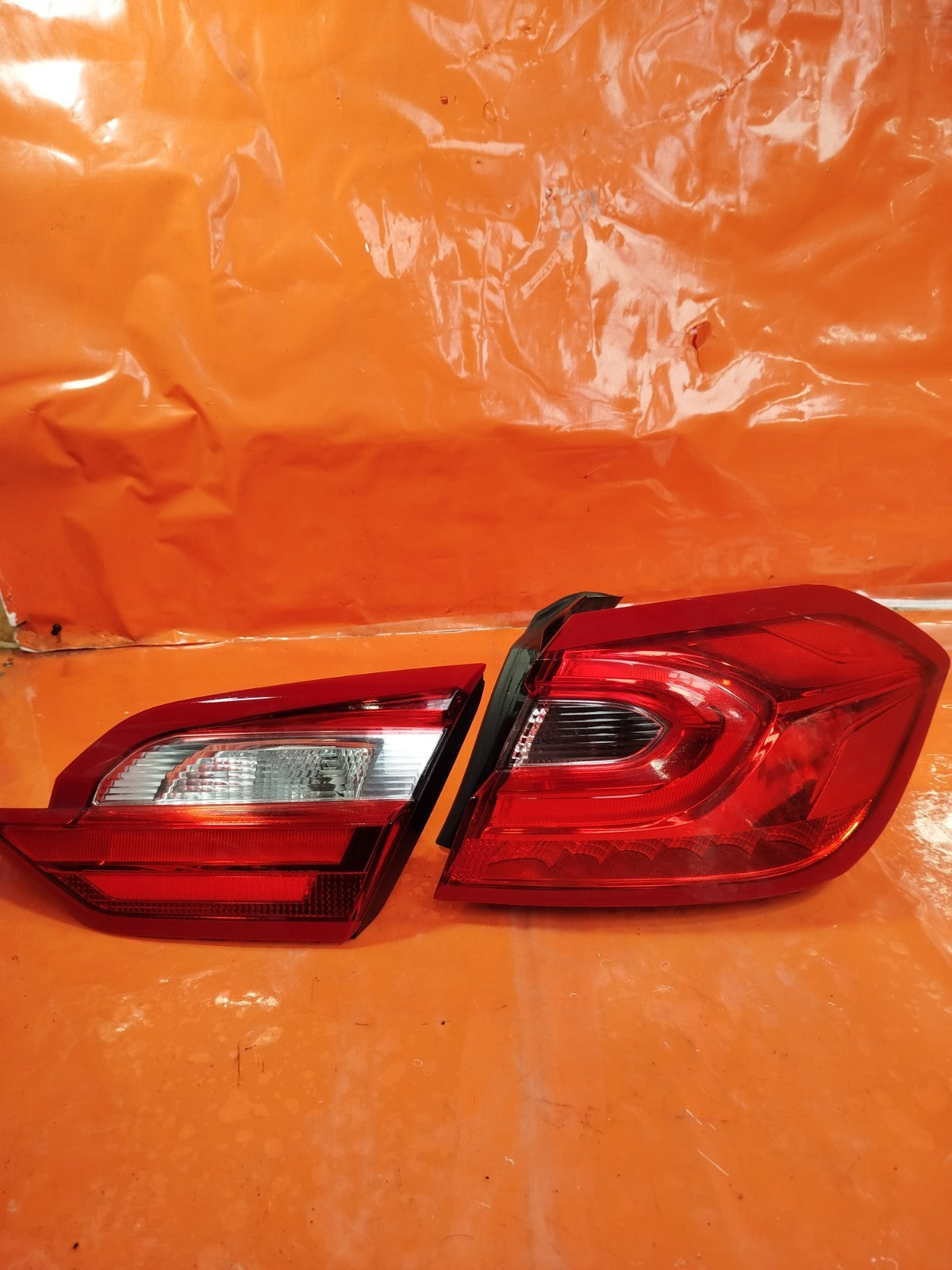 ✅FORD FIESTA ST-LINE X 1.5 DIESEL 2018 REAR RIGHT INNER & OUTER TAIL LIGHT PAIR - Image 1