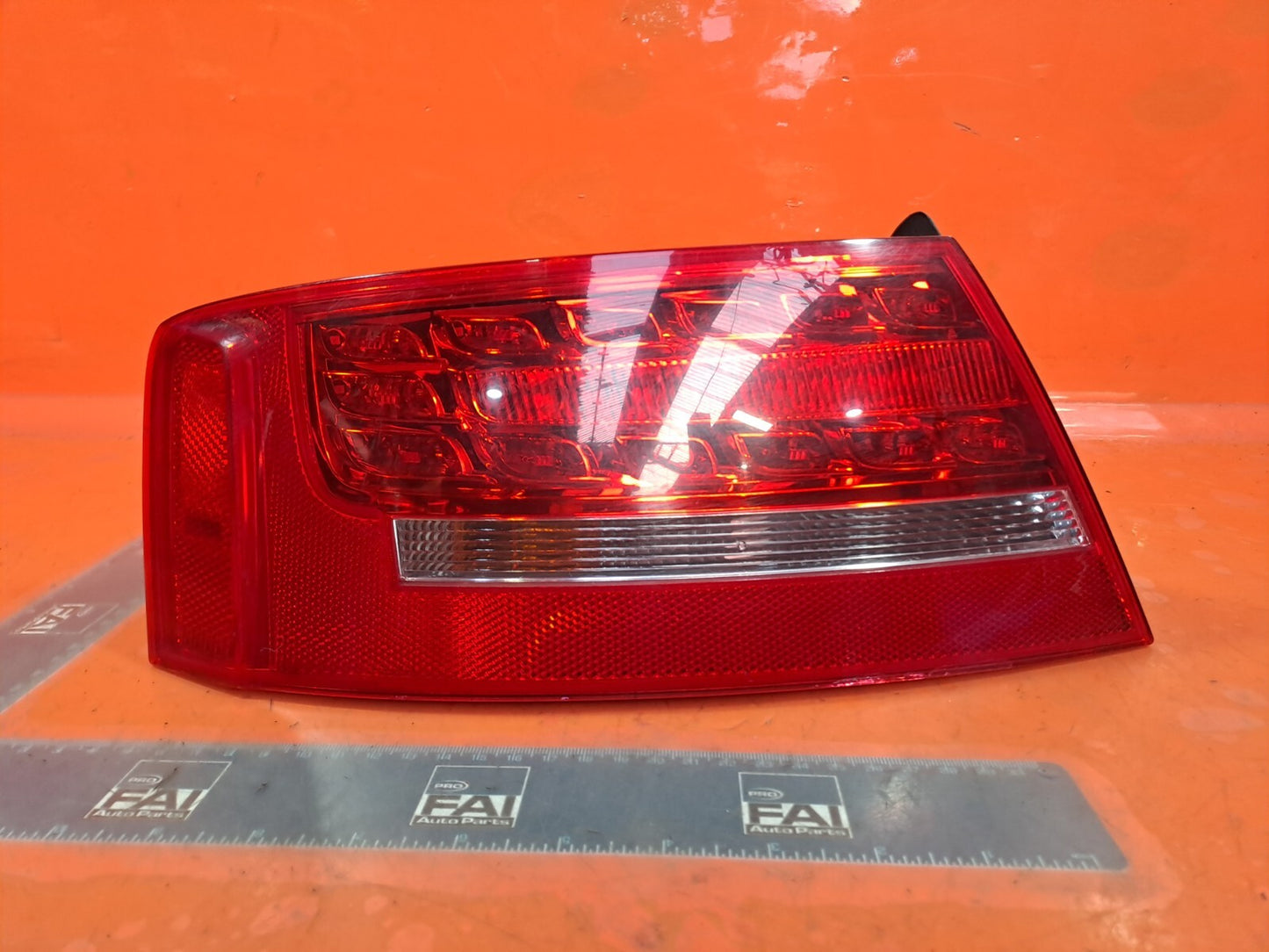 ✅AUDI A5 S LINE CABRIO 2.0 PETROL 2009 REAR LEFT OUTER TAIL LIGHT 8T0945095B - Image 1