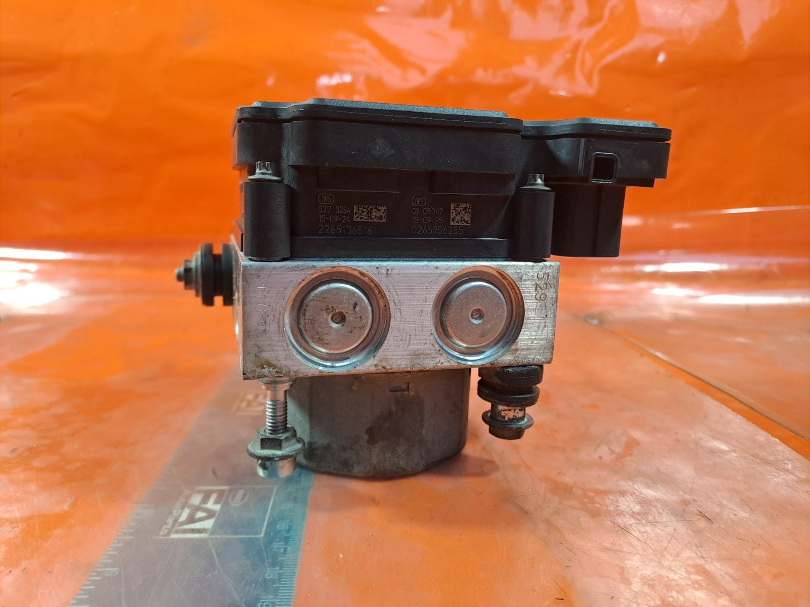 ebay-src:https://i.ebayimg.com/00/s/mtiwmfgxnjaw/z/wjuaaeswxzxpme66/$_57.jpg