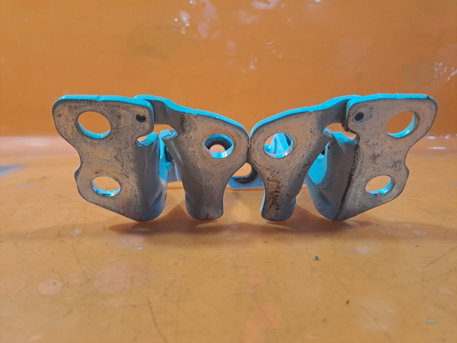 TESLA Model 3 Long 2024 Front Left Top Bottom Door Hinges Warranty A207 - Image 10