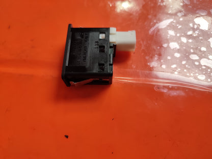 ebay-src:https://i.ebayimg.com/00/s/mtiwmfgxnjaw/z/mbsaaesw4g9o29tq/$_57.jpg
