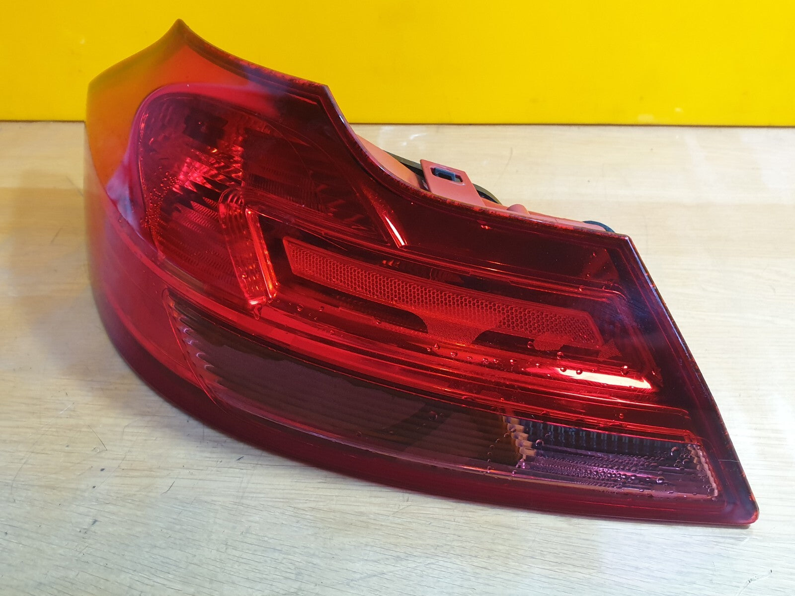 ✅2011 VAUXHALL INSIGNIA 2.0D REAR LEFT PASSENGER TAIL LIGHT 13277877 A104 - Image 3