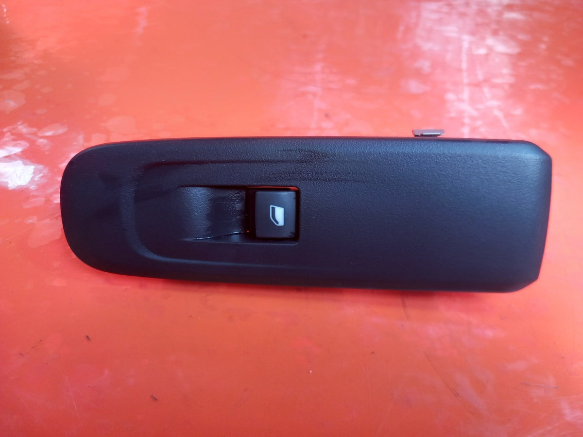 Citroen Berlingo 650 1.5 Diesel 2021 Front Left Window Switch 9816791877 A415 - Image 2