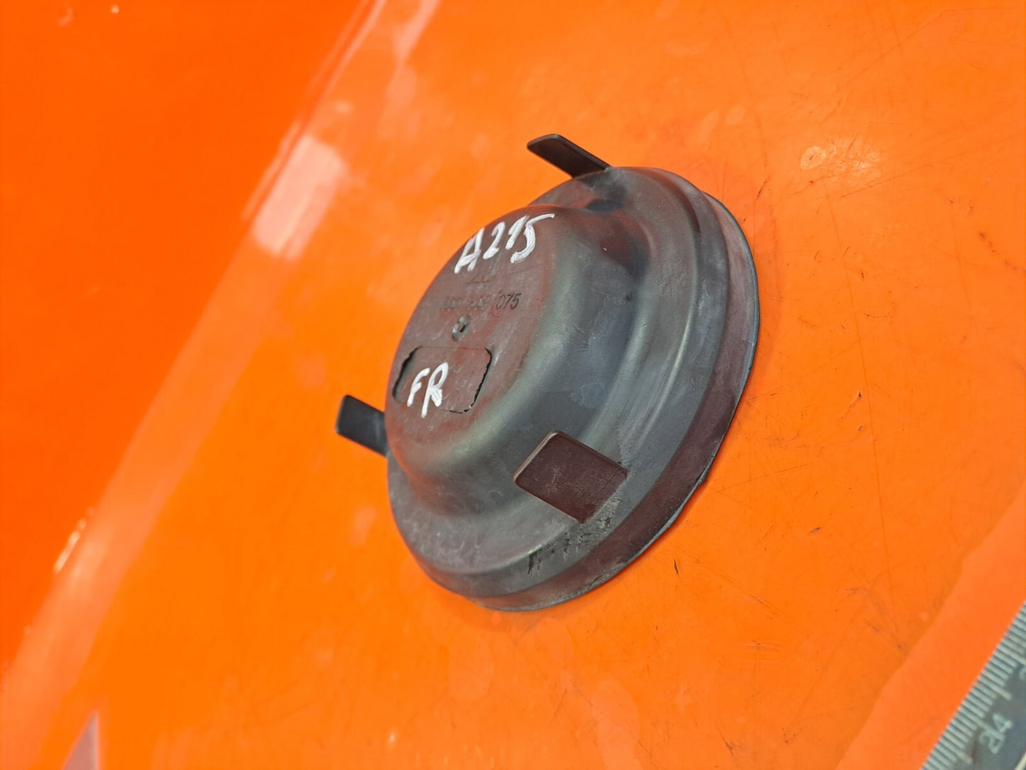 2015 VW TRANSPORTER T30 HIGHLINE 2.0D FRONT RIGHT HEADLIGHT PROTECTION CAPS A215 - Image 4
