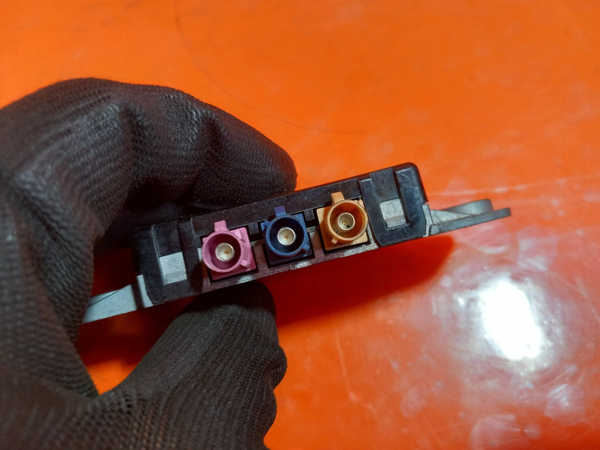 Land Rover Discovery Sport L550 Aerial Antenna Control Module K8D2-19C097-AA xAA - Image 7