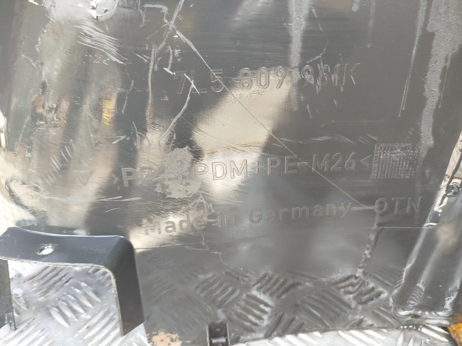 ✅Porsche Cayenne V6 Tiptronic 2010 3.6 Petrol FRONT LEFT WHEEL ARCH LINER A268 - Image 11