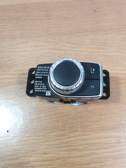 MERCEDES B CLASS W246 1.8 DIESEL 2012 IDRIVE SAT NAV MEDIA CONTROL SWITCH A211 - Image 2