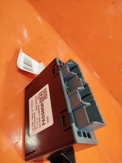 ✅FORD FIESTA MK8 VIGNALE 1.0 PETROL 2018 FRONT LEFT DOOR CONTROL MODULE ECU A261 - Image 8