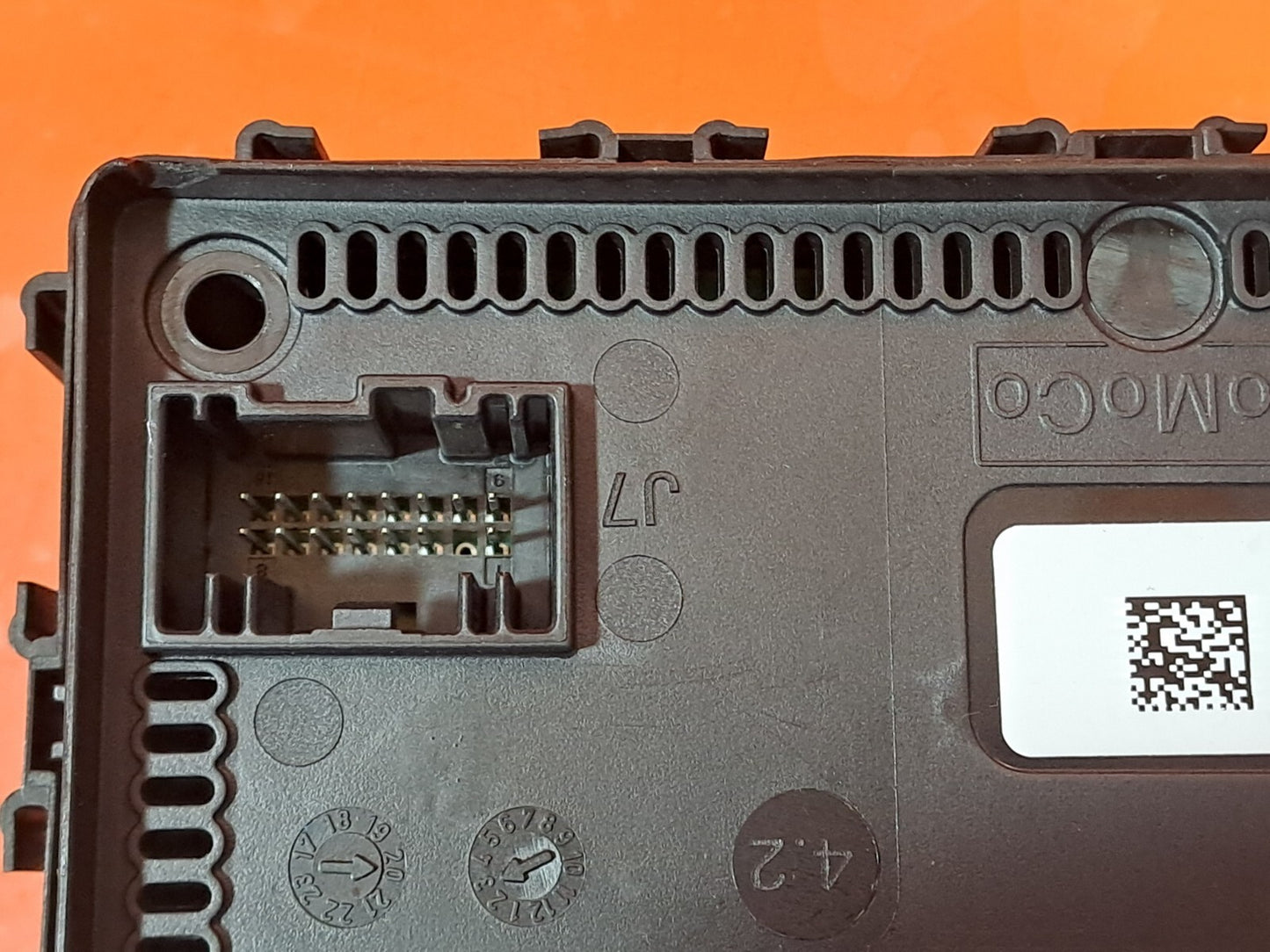ebay-src:https://i.ebayimg.com/00/s/mtiwmfgxnjaw/z/qxsaaoswzvznxfqw/$_57.jpg