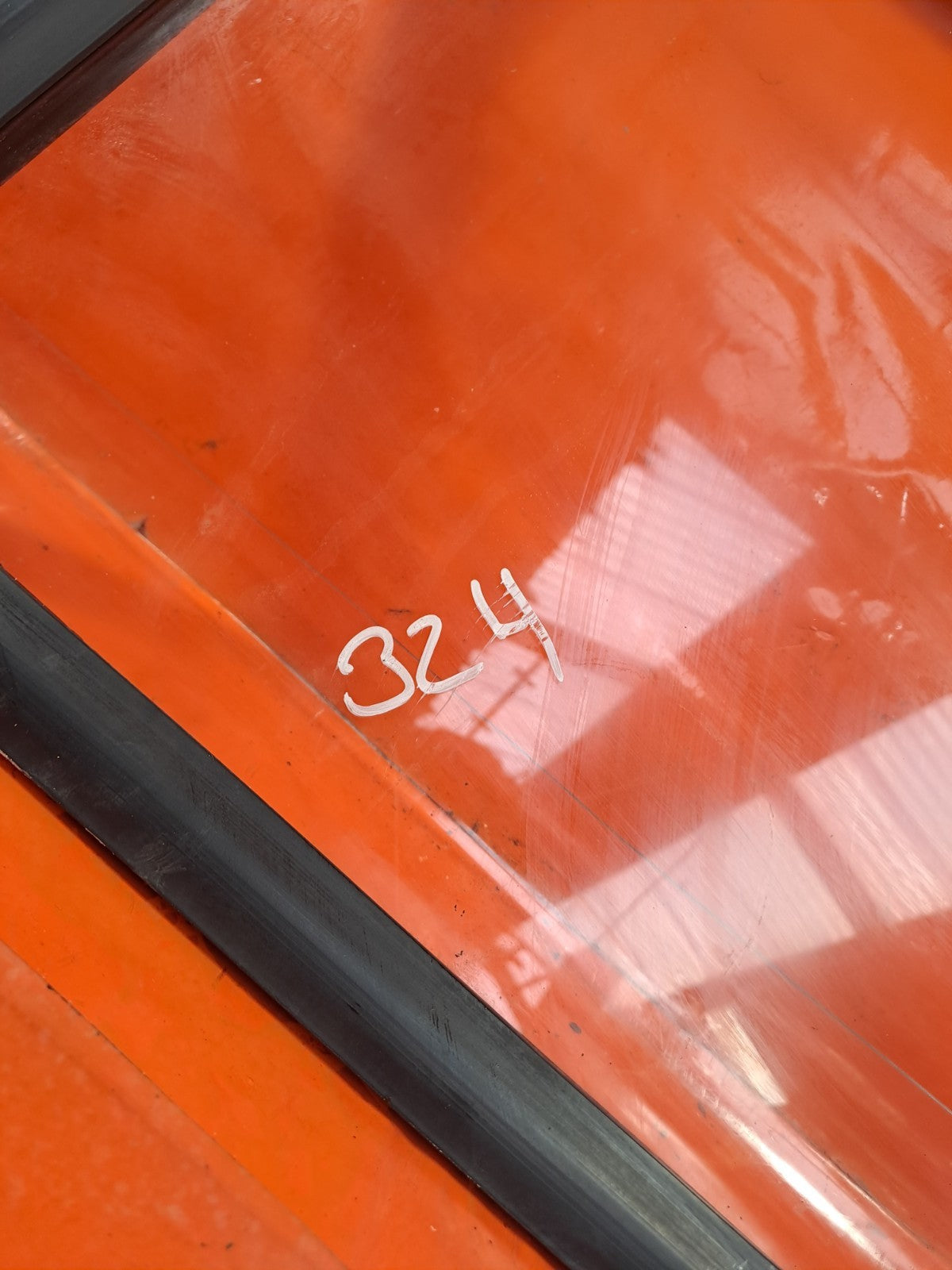 ✅VOLVO FL 5.5 DIESEL 2003 REAR CABIN WINDOW GLASS 43R-00082 Warranty A324 - Image 11