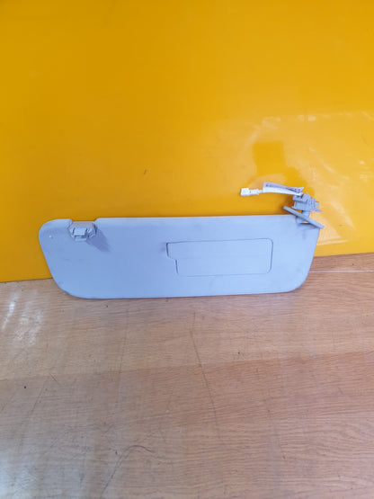 ✅2022 TESLA MODEL Y RIGHT SUN VISOR + WARRANTY A172 - Image 1
