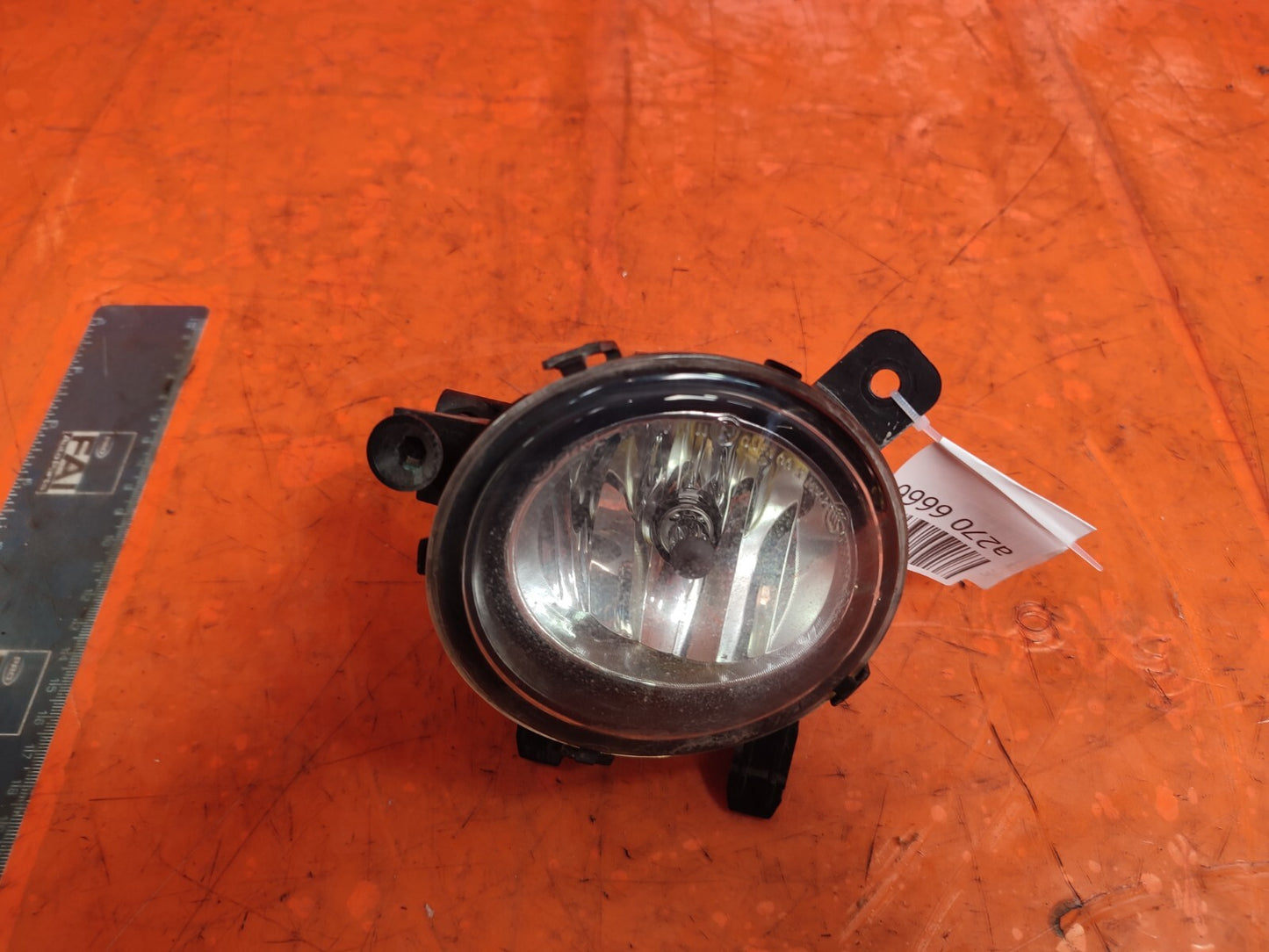✅2012 BMW 1 SERIES F20 FRONT LEFT FOG LIGHT 7248911 + WARRANTY - Image 2