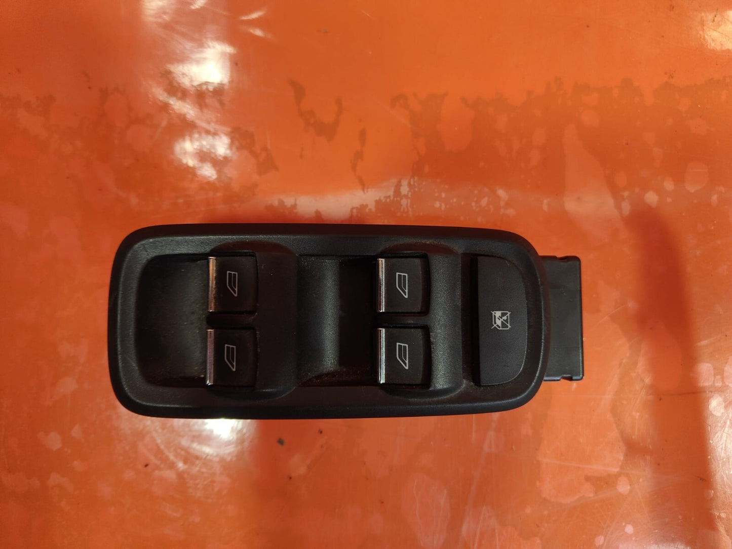 ebay-src:https://i.ebayimg.com/00/s/mtiwmfgxnjaw/z/ng0aaoswl6pnfrwp/$_57.jpg