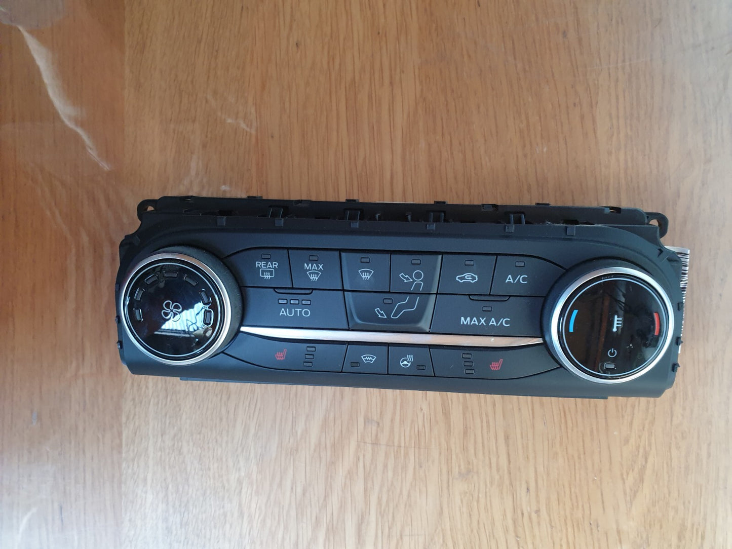 ebay-src:https://i.ebayimg.com/00/s/mtiwmfgxnjaw/z/u0kaaoswsjjm2zb4/$_57.jpg