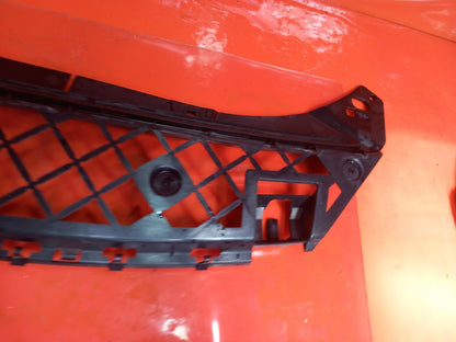 Mercedes W177 A180 Sport 1.5 Diesel 2019 Front Bumper Bracket Centre Upper A382 - Image 6
