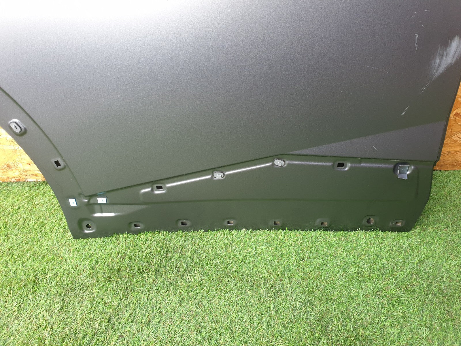 Hyundai Ioniq 5 Namsan 2024 Rear Right  Door Grey bare scratches - Image 6