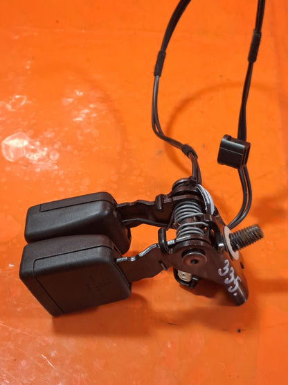 ✅FORD PUMA St-LINE X 1.0 PETROL 2021 REAR DOUBLE SEAT BELT BUCKLE L1TBA613K21AA - Image 5