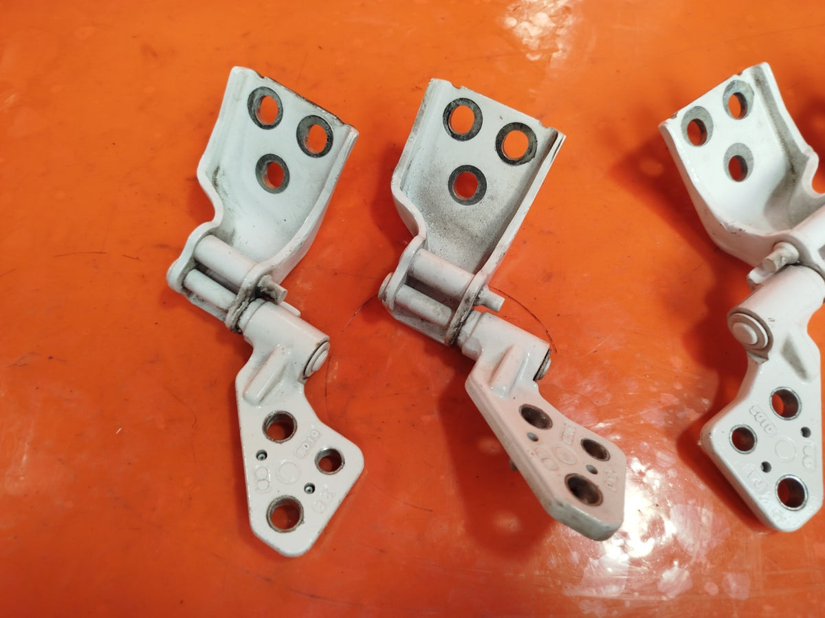2020 Vauxhall Combo MK4 Rear Door Hinge Set Left Right Warranty A414 - Image 6