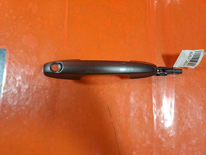 ✅Ford Focus St-Line 1.0 Petrol 2024 FRONT RIGHT DOOR HANDLE JX7B-A22404-EAW A267 - Image 2