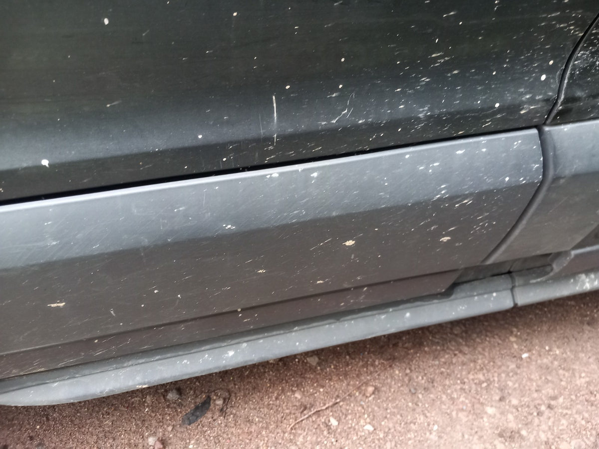 2019 Ford Transit 310 Front Left Door Molding Trim Warranty A424 - Image 3