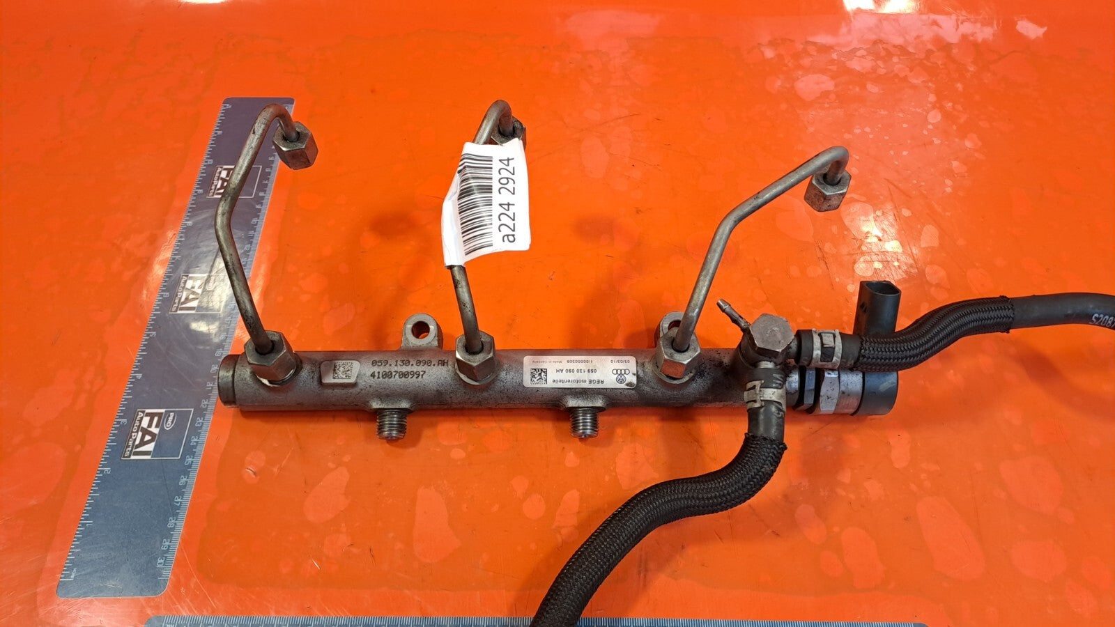 Audi Q7 S Line Tdi Quattro 2010 3.0 Diesel FUEL INJECTOR RAIL 059130090AH A224 - Image 9