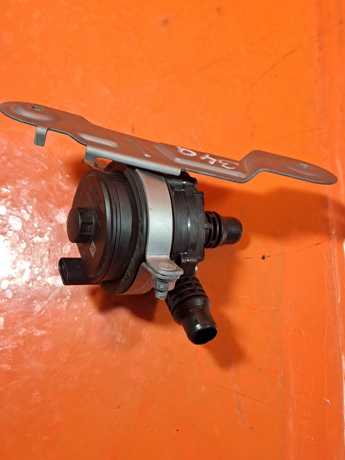 ebay-src:https://i.ebayimg.com/00/s/mtywmfgxmjaw/z/xxqaaeswy-lpakr8/$_57.jpg
