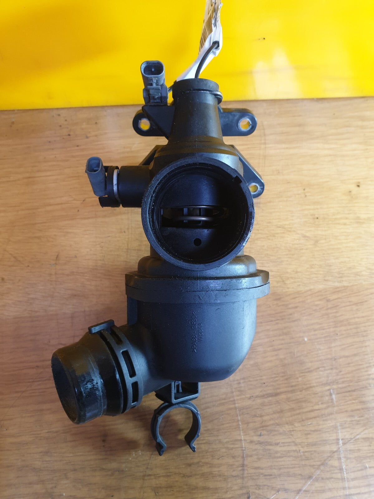✅2012 Range Rover Evoque L538 2.2 Diesel Thermostat Housing G4D3-8575-BC A127 - Image 6