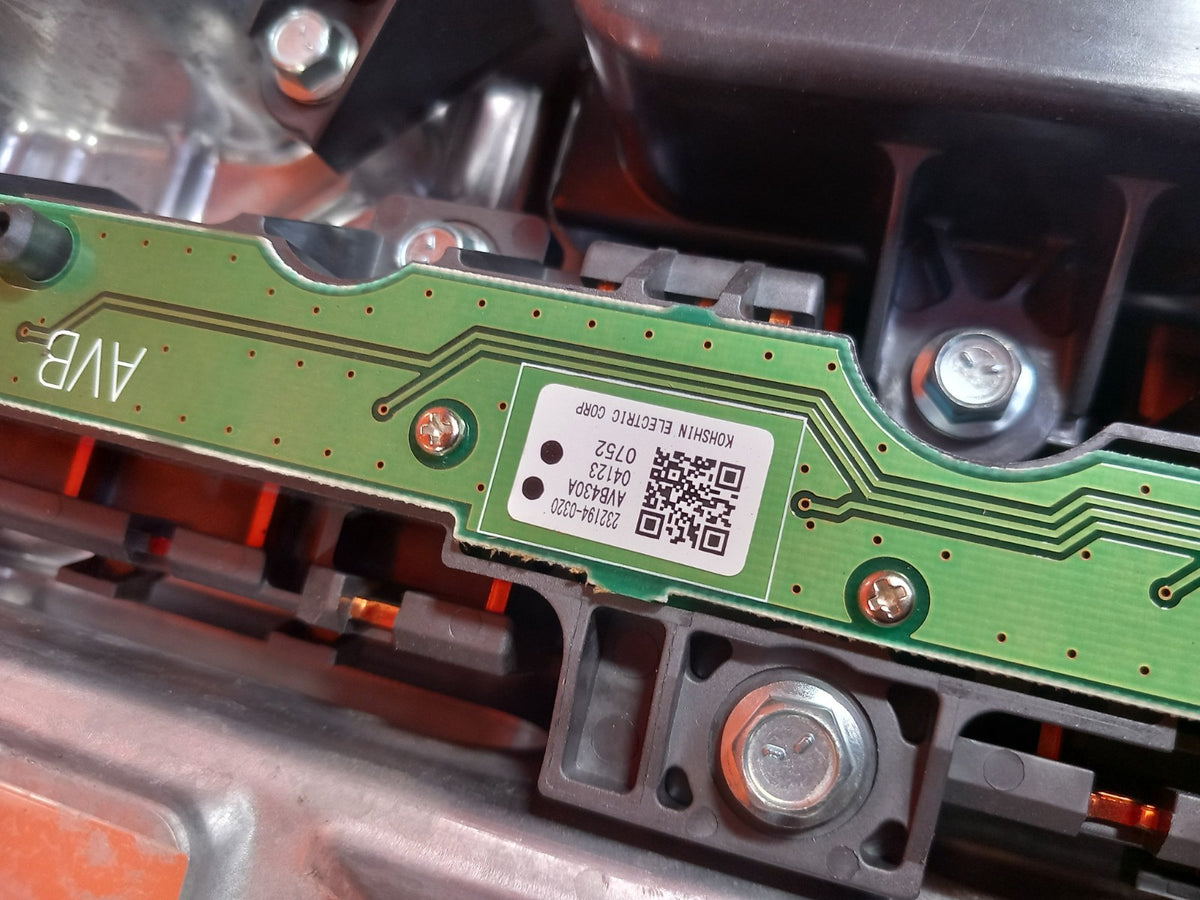 ebay-src:https://i.ebayimg.com/00/s/mtiwmfgxnjaw/z/ooaaaeswagnqgtsu/$_57.jpg