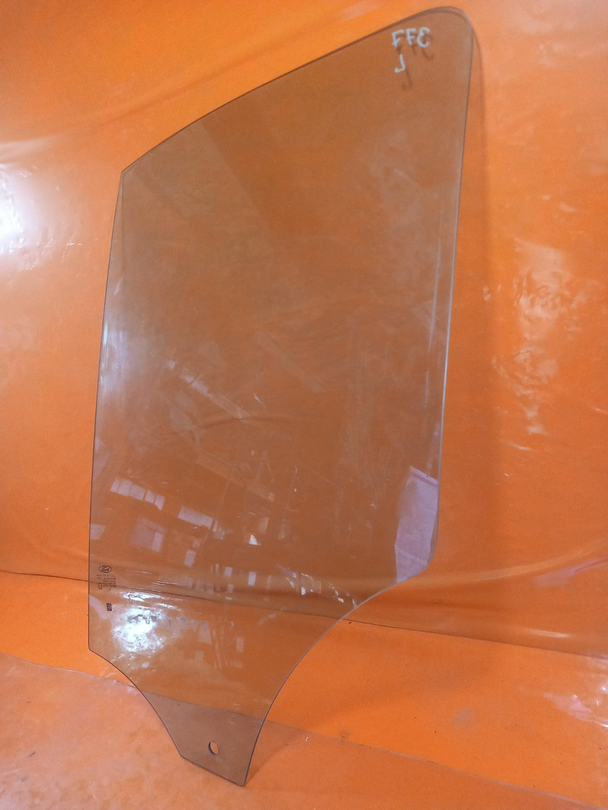 2015 Ford Tourneo Custom Front Left Door Glass BK21-V21411-A Warranty A377 - Image 3