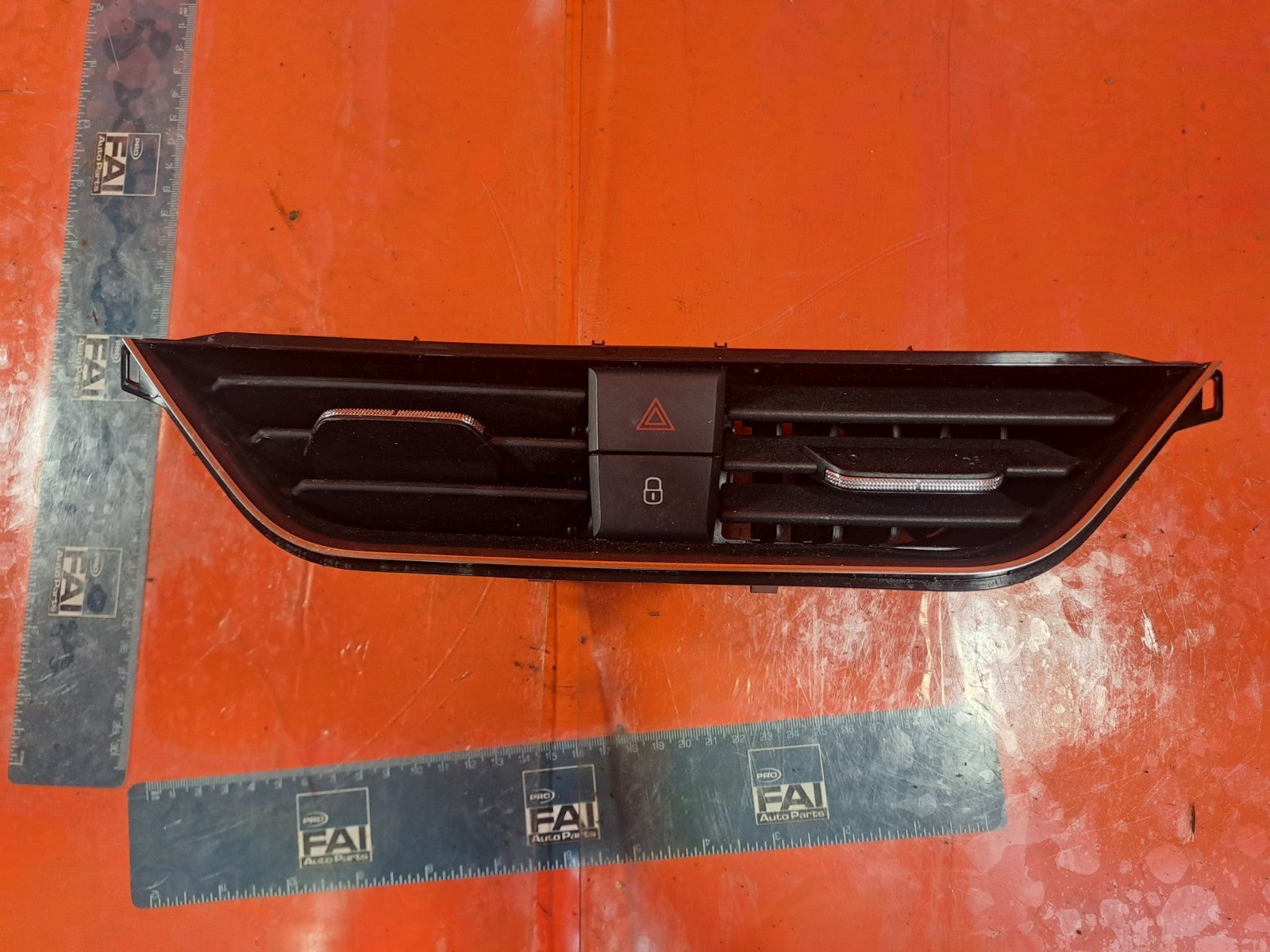 ✅SKODA KAMIQ Se 1.5 PETROL 2024 DASHBOARD CENTRE AIR VENT Warranty A319 - Image 1