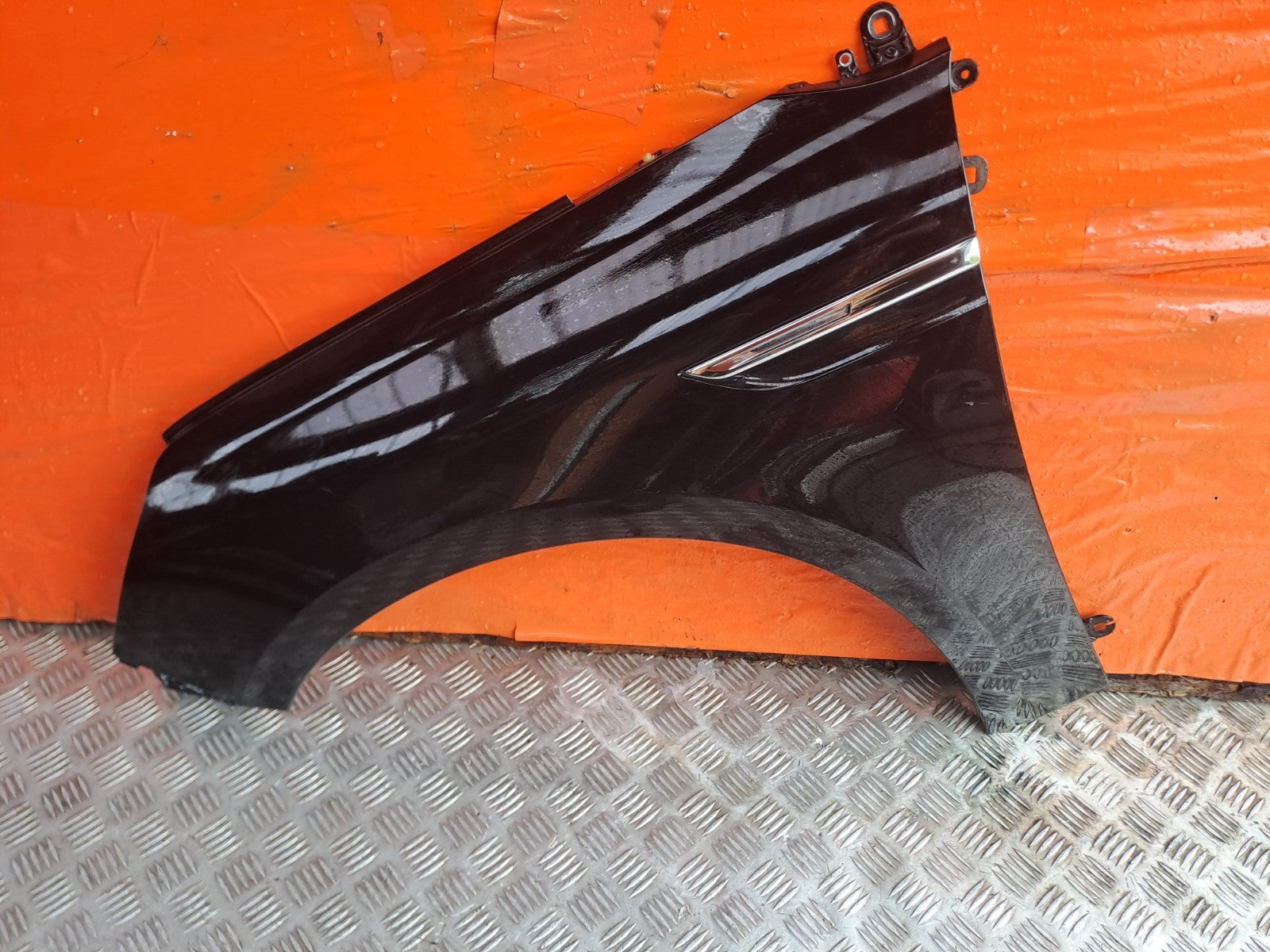 ebay-src:https://i.ebayimg.com/00/s/mtiwmfgxnjaw/z/kt8aaeswswhqazvq/$_57.jpg