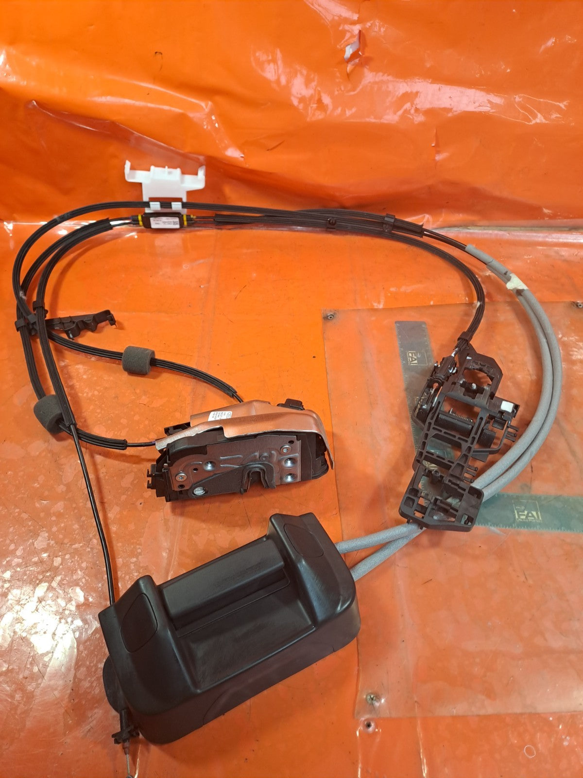 ✅2023 FORD TRANSIT CUSTOM LEFT SLIDING DOOR LOCK KK21-V264A01-CM + WARRANTY A343 - Image 1