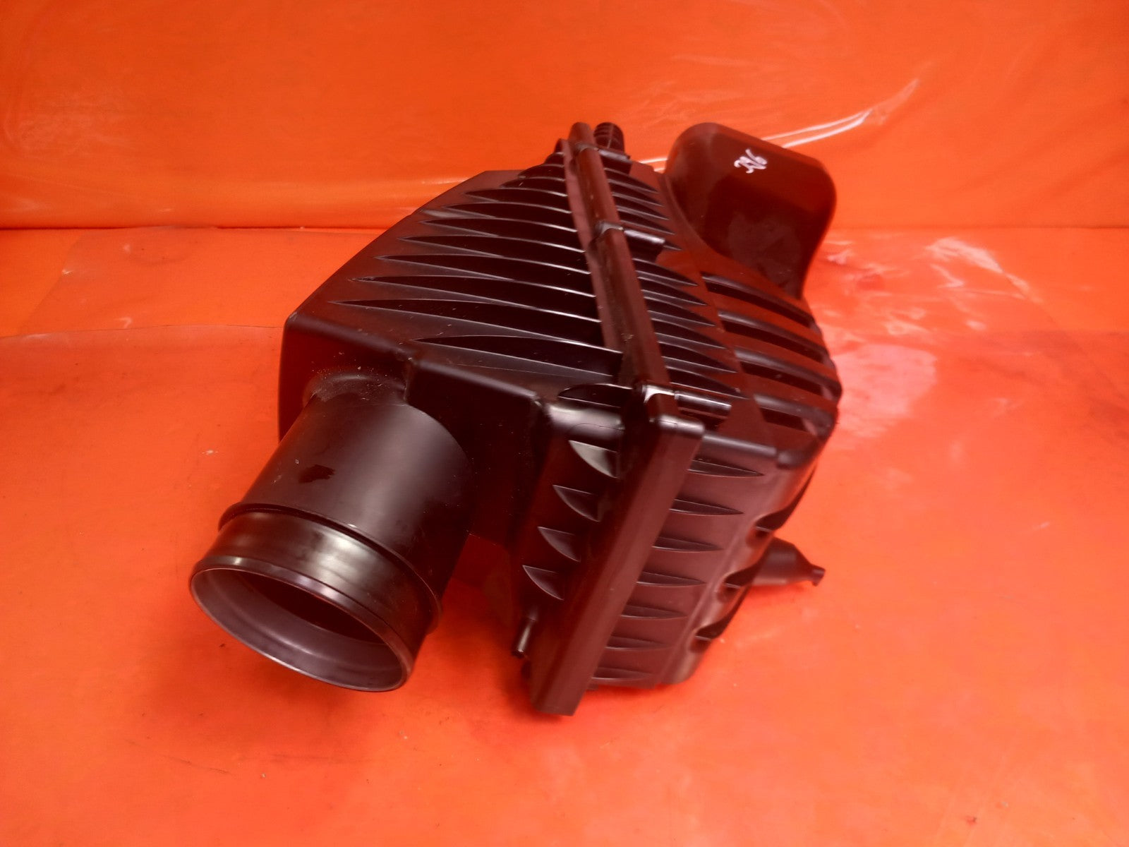2025 Land Rover Defender L663 Air Filter Box M8B2-9H736-AA Warranty A396 - Image 6